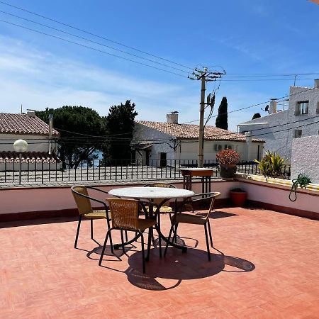 Apartamento Familiar En Canyelles Roses Ngoại thất bức ảnh